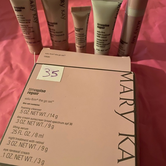 Mary Kay - Picture 7 of 10